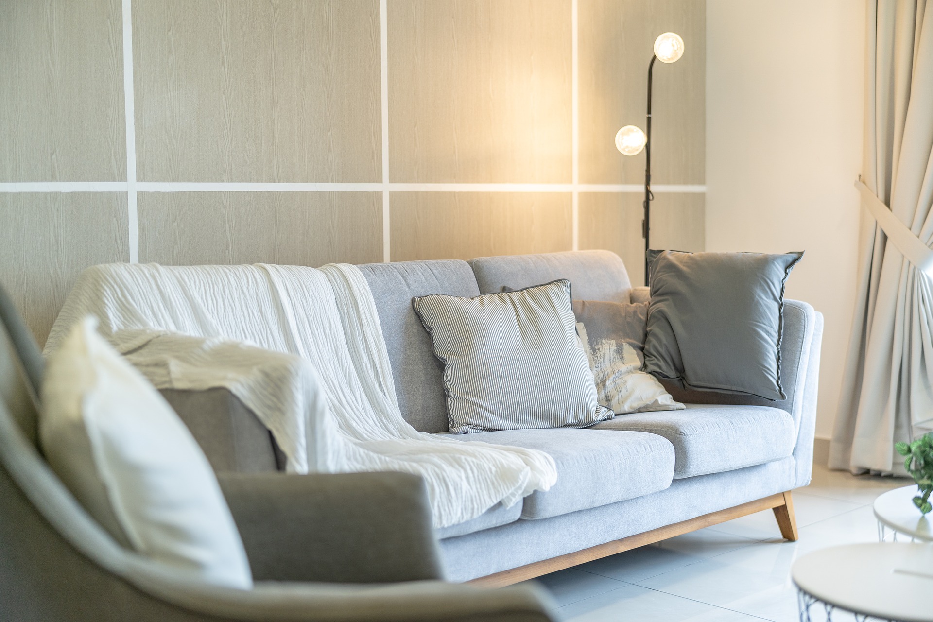 sofa-3775898_1920